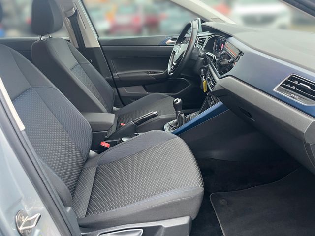 Volkswagen Polo VI United NAVI Active Info-Display
