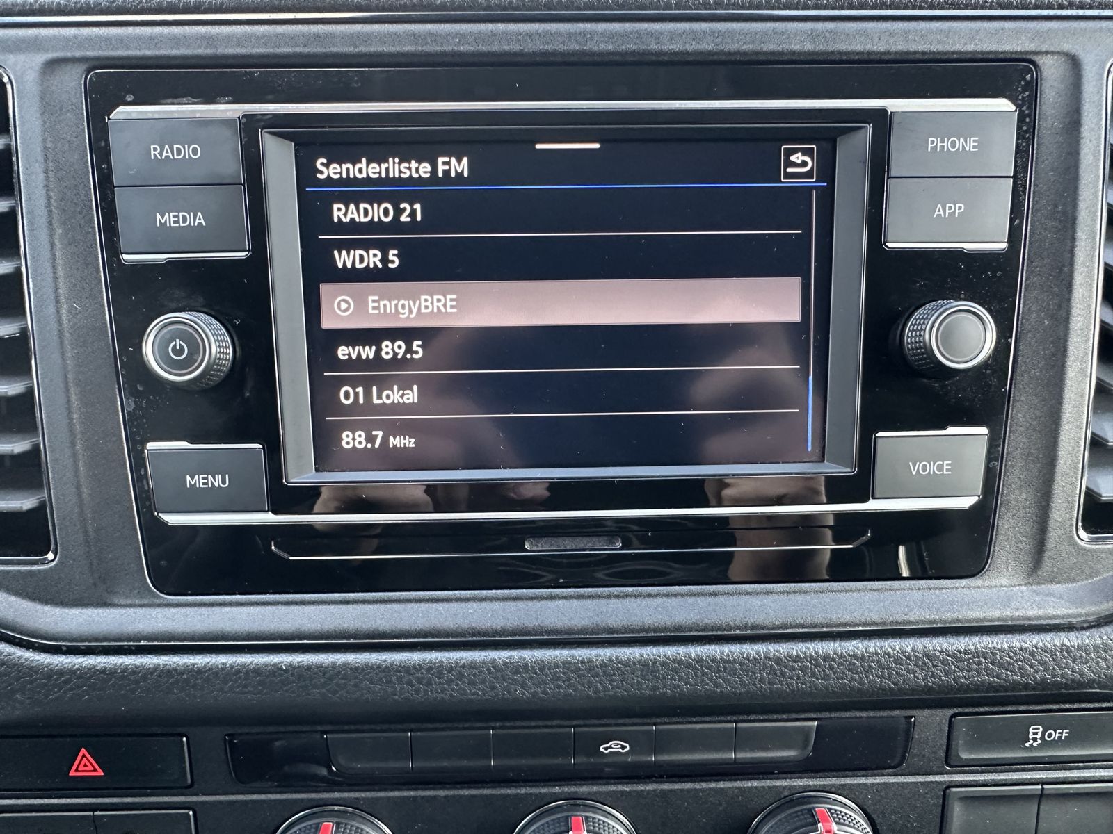Fahrzeugabbildung MAN TGE 3.140 4X2F Kasten FWD KAMERA+DAB+CARPLAY+1HD