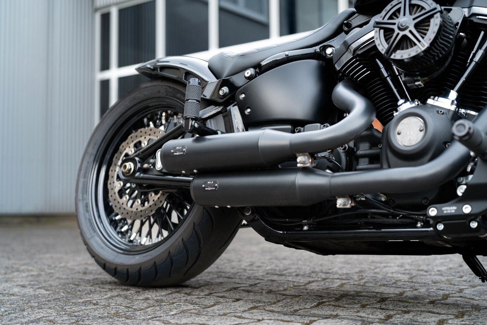 Fahrzeugabbildung Harley-Davidson FXBB STREET BOB SOFTAIL - MCJ - BIG SPOKE -
