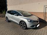 Renault Grand Scenic IV BOSE Edition - silberne Renault Grand Scenic