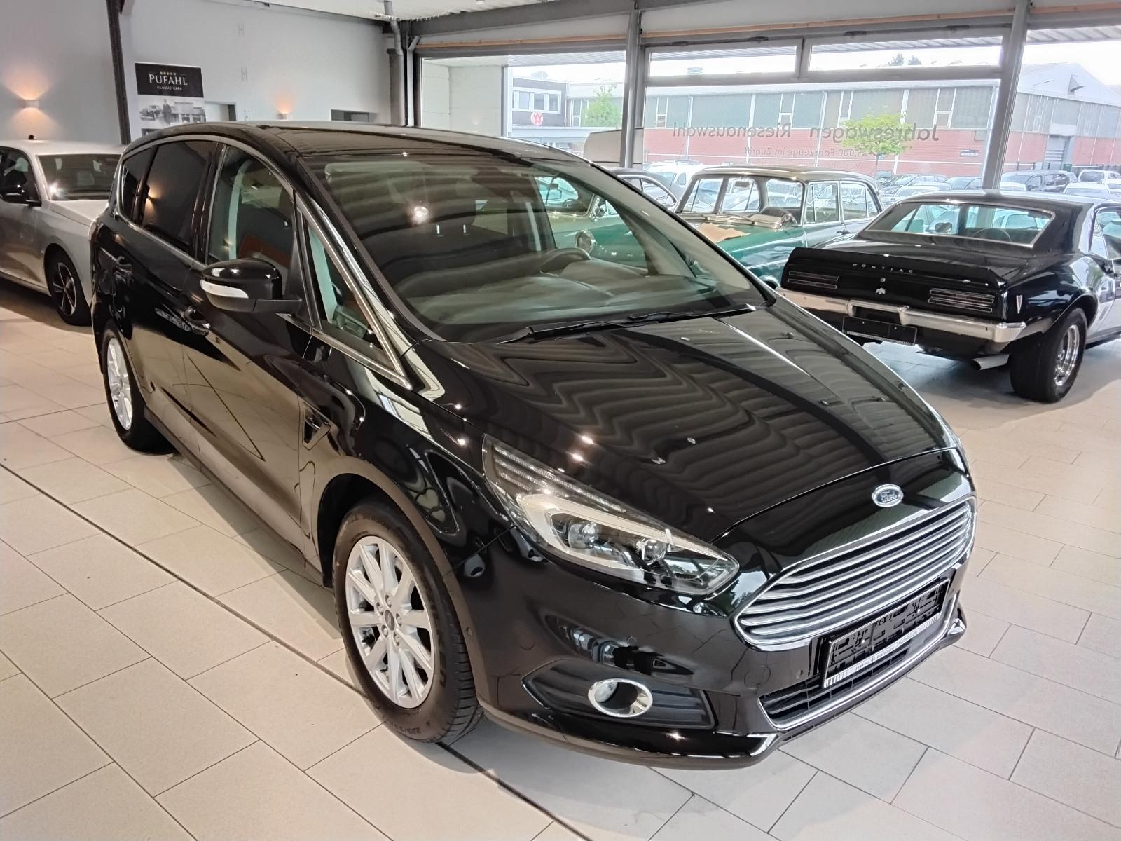 Ford S-Max 7 Sitze LED viel Platz super Ausstattung