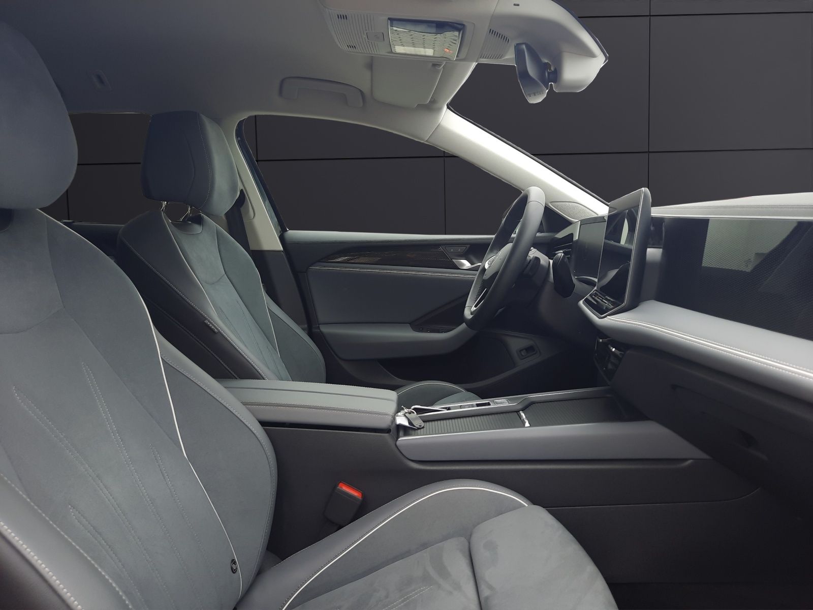 Fahrzeugabbildung Volkswagen Passat Variant eTSI Business DSG LED AHK Navi AI