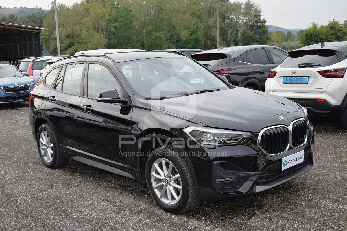 BMW X1 sDrive18d Business Advantage imagem 3