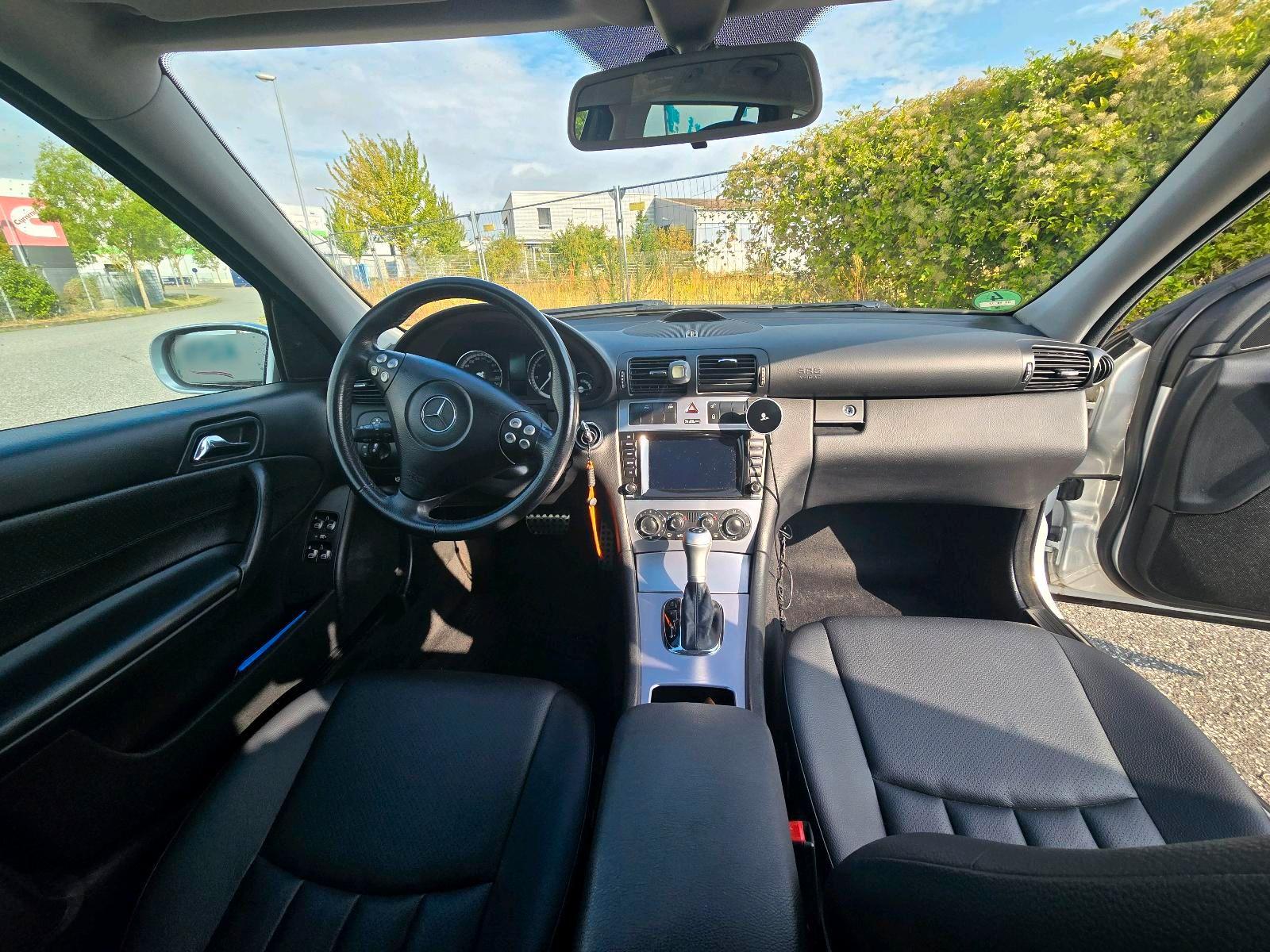 Mercedes-Benz C180 2007 — photo 10