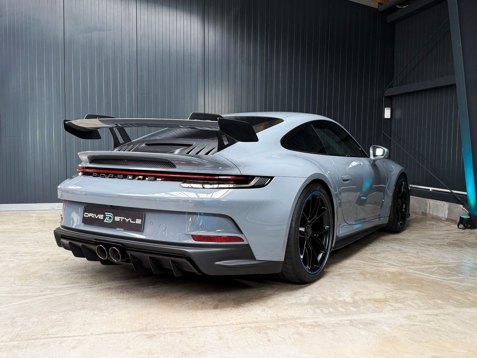 Fahrzeugabbildung Porsche 992 GT3 + Clubsp. + Approved + Lift + Artic Grey