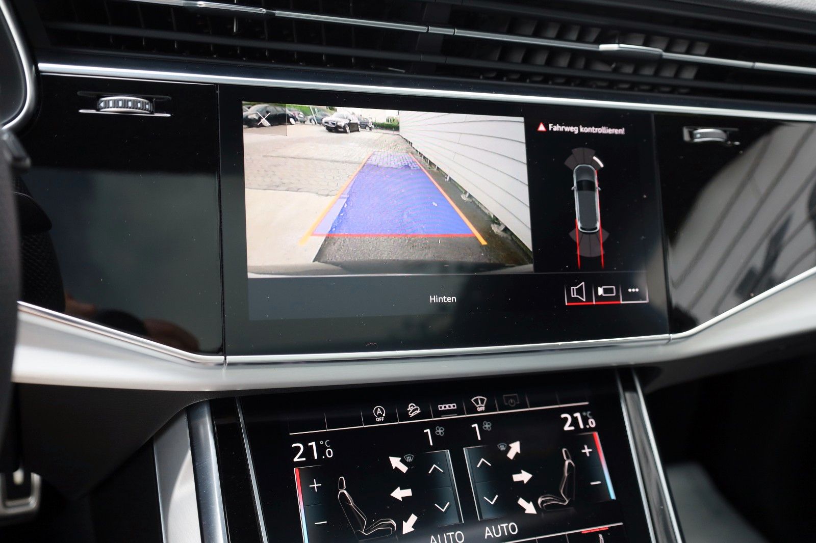 Fahrzeugabbildung Audi Q7 50 TDI quattro S line,Kame.,ACC,HUD,Panor,B&O
