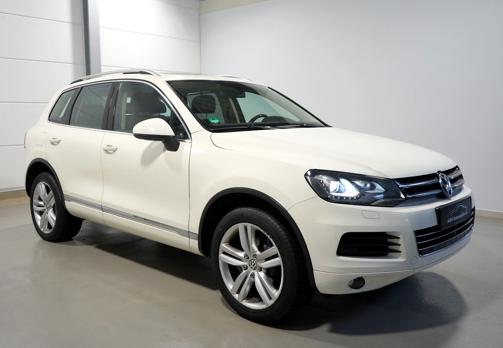 Volkswagen Volkswagen Touareg 3.6 V6 FSI BMT *BI-XENON*PANORA
