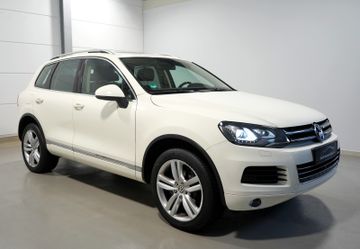 Volkswagen Touareg - 1