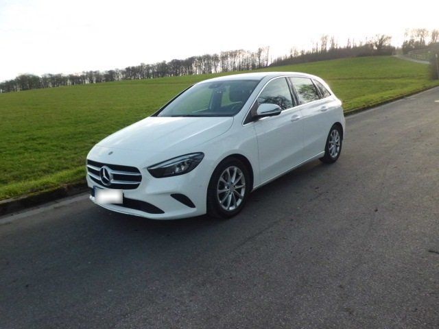MERCEDES-BENZ B 180 Mercedes- progressiv - Navi Tempomat...