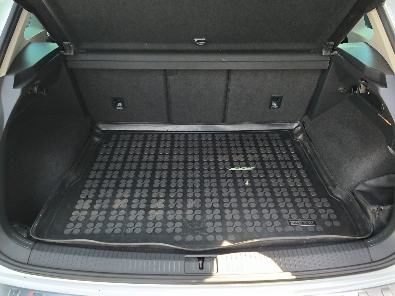 VW Tiguan Sound 4Motion AHK Navi - Bild 21