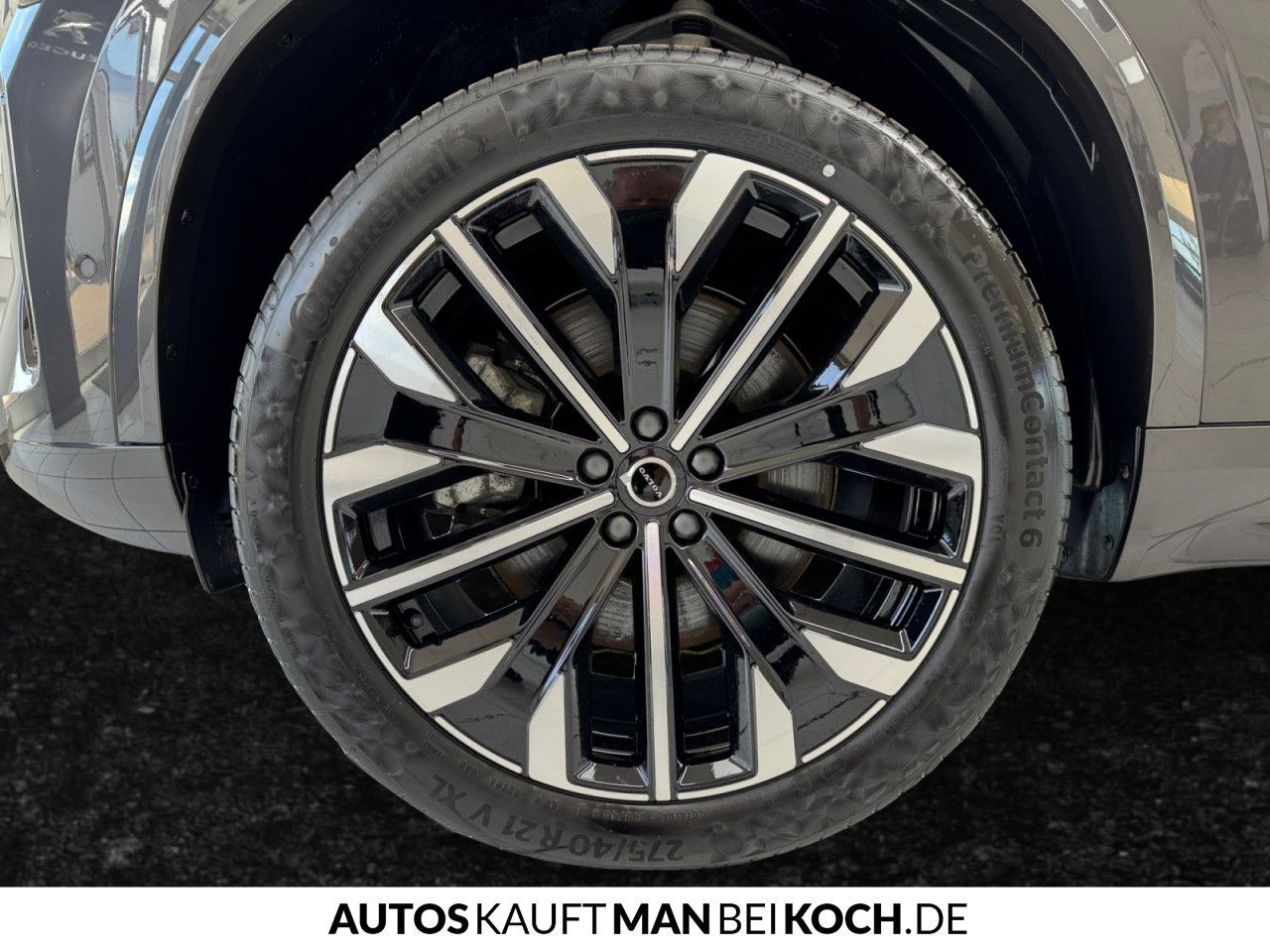 Volvo XC90 T8 AWD Plug-In Dark HUD 360° BLIS ACC H&K foto 17