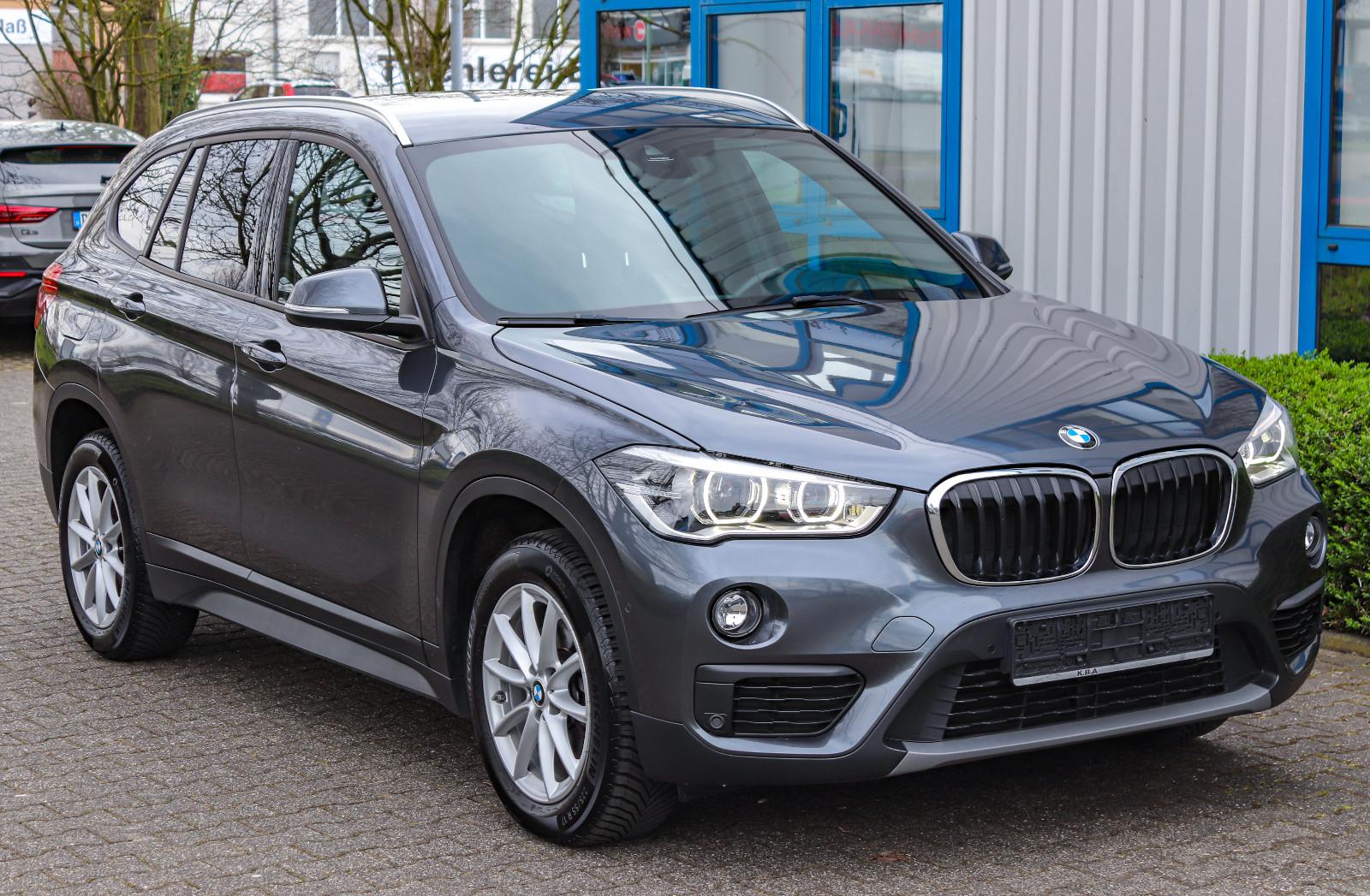 BMW X1 18i AUTOMATIK*LED*NAVI*PARKPILOT*TEMPO*SiHEIZ