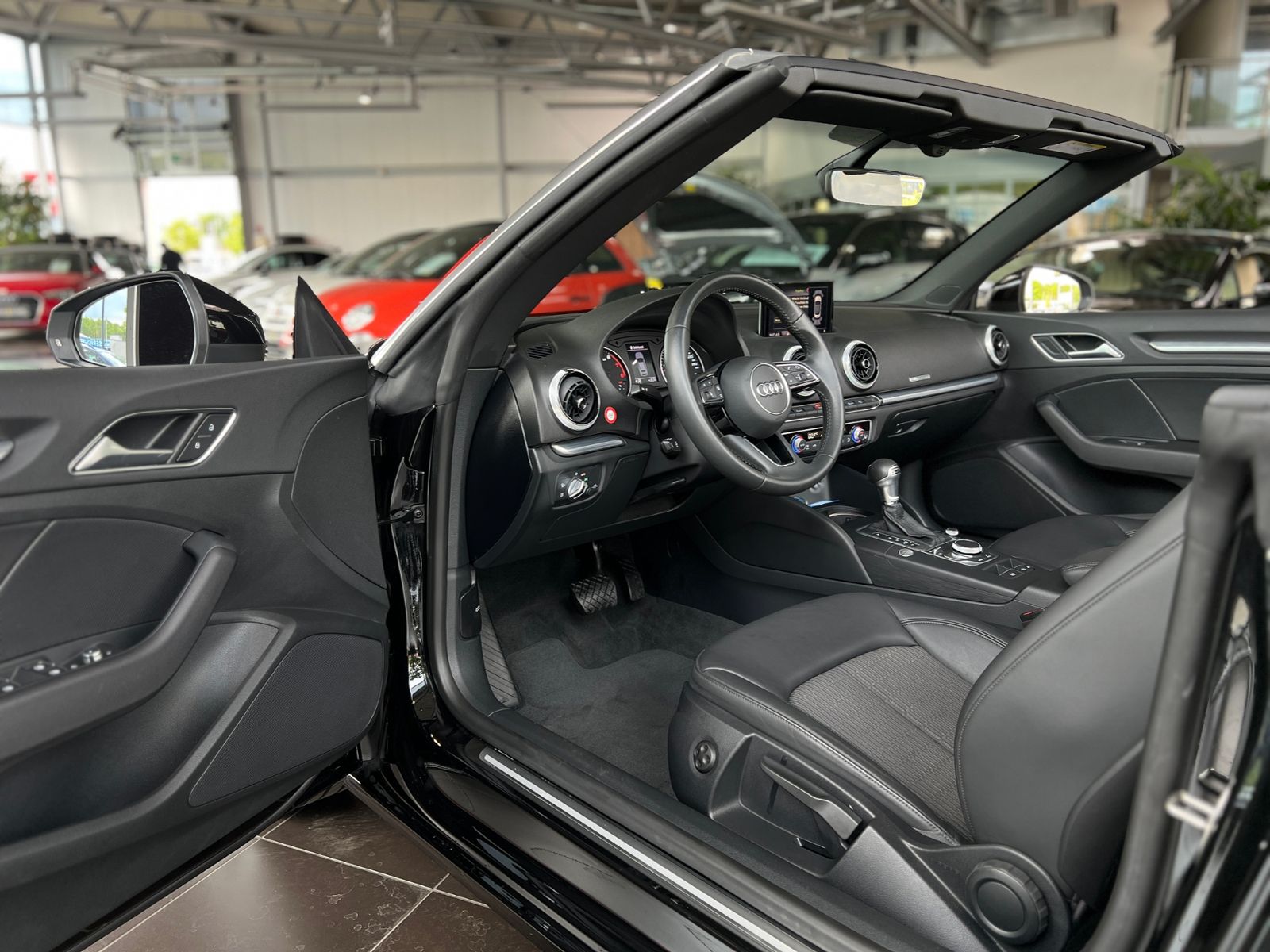 Fahrzeugabbildung Audi A3 Cabriolet  design 35 TFSI S tronic NAVI GRA S
