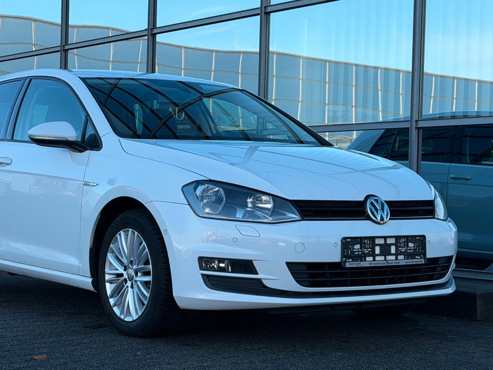 Volkswagen Golf VII Cup 1.6TDI DSG PDC Sitzheizung StandH