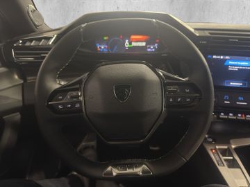 Peugeot 408 GT Plug-In Hybrid 225 360+AHK+PANO+Navi+SHZ