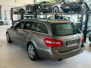 Mercedes E 300 - 3