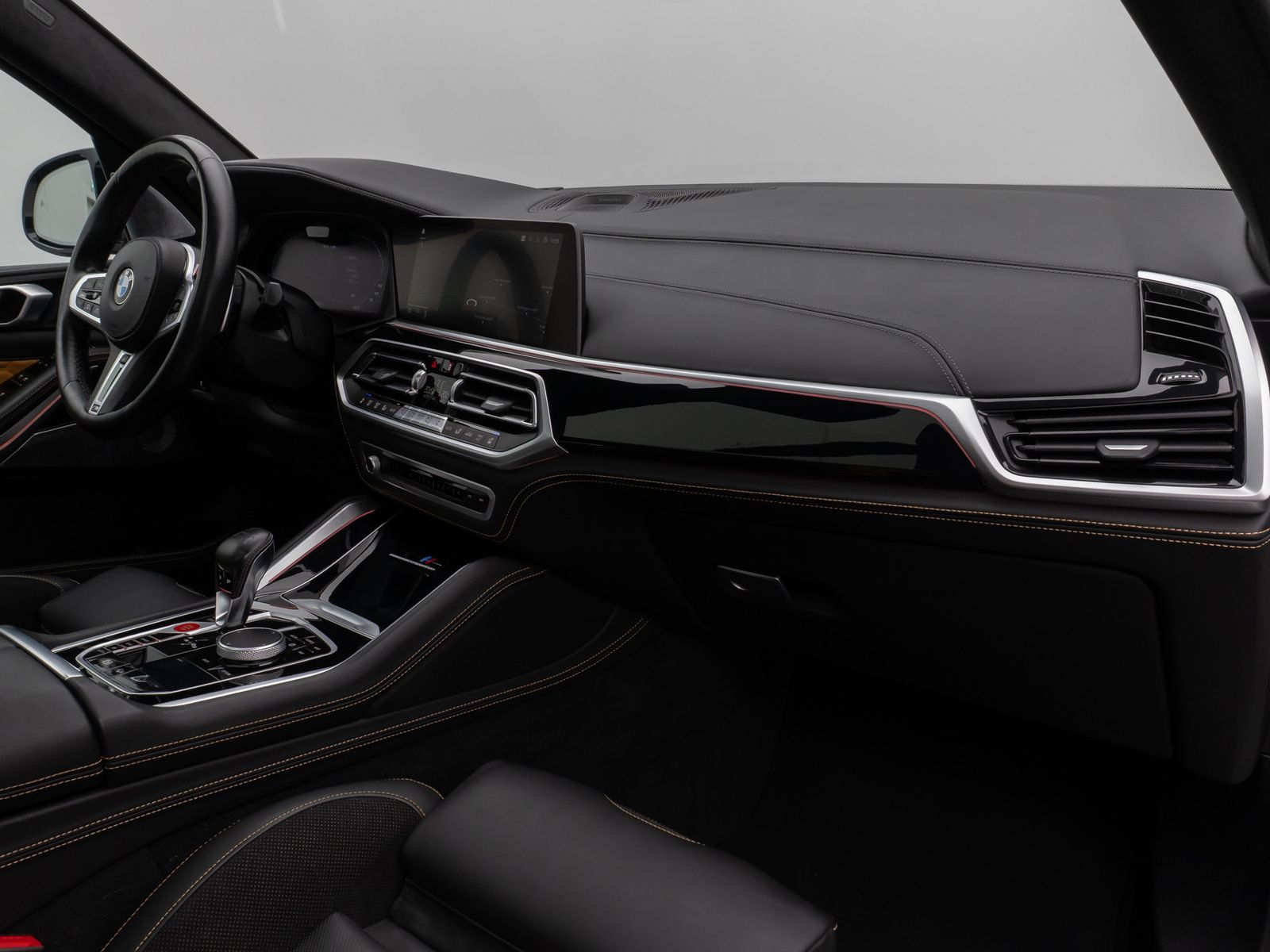 Fahrzeugabbildung BMW X5 M  Competition Panorama Laser 360°B&W SoftCL