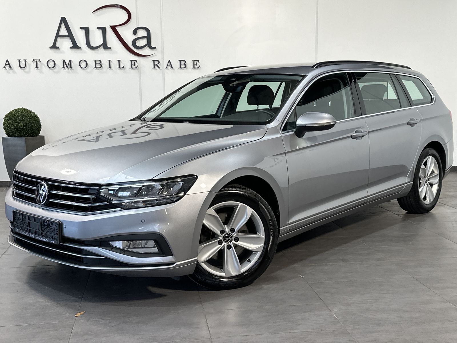 Fahrzeugabbildung Volkswagen Passat Variant 2.0 TDI DSG Business NAV+LED+ACC