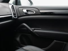 Foto Nummer 32: PORSCHE Cayenne