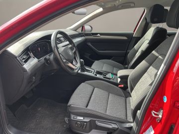 Volkswagen Passat - 9