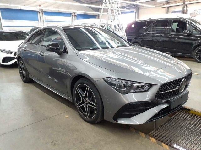 Image of Mercedes-Benz CLA 200