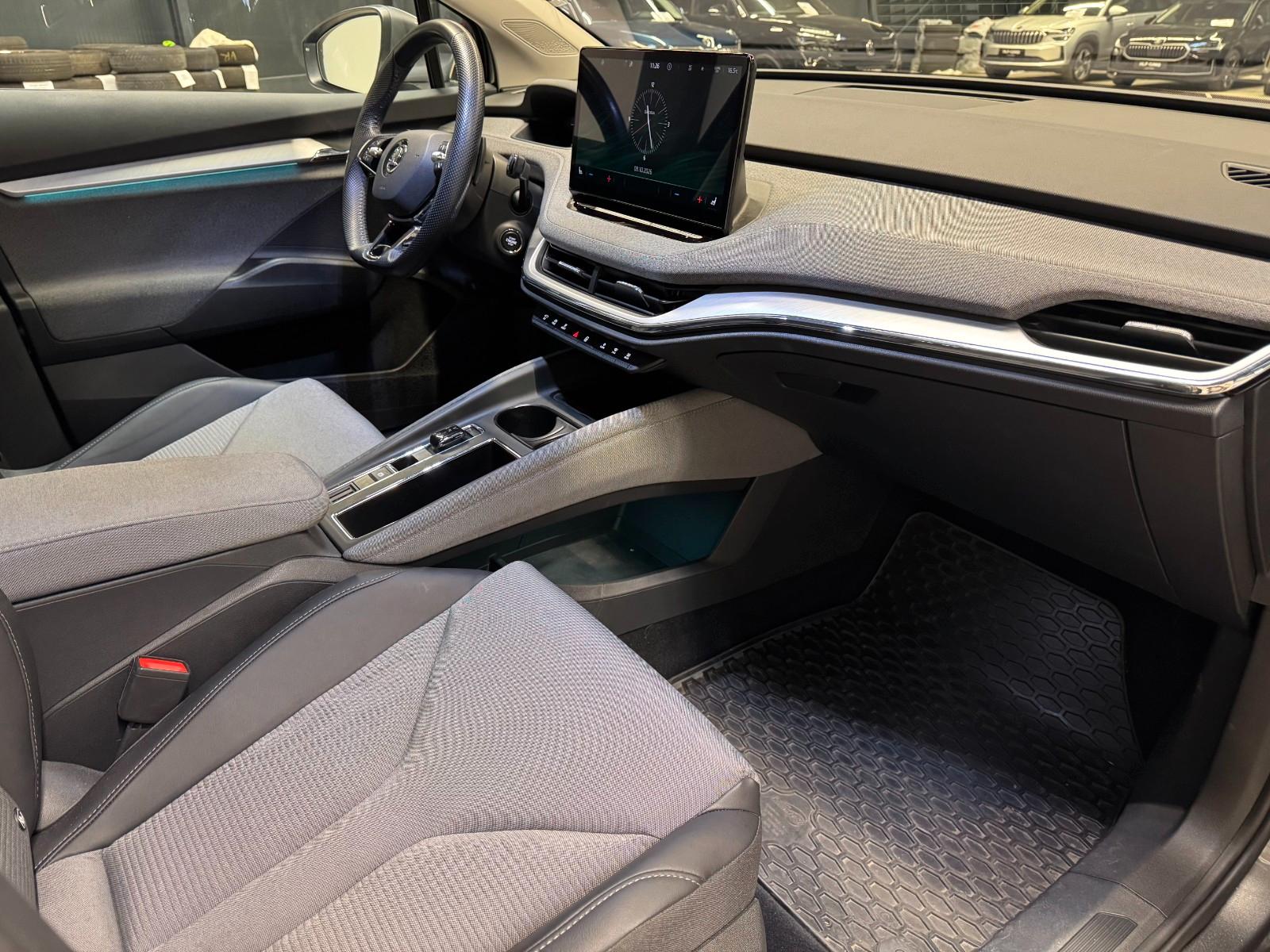 Skoda ENYAQ 80X LOFT 195KW*AHK*WÄPU*KESSY*4xSHZ