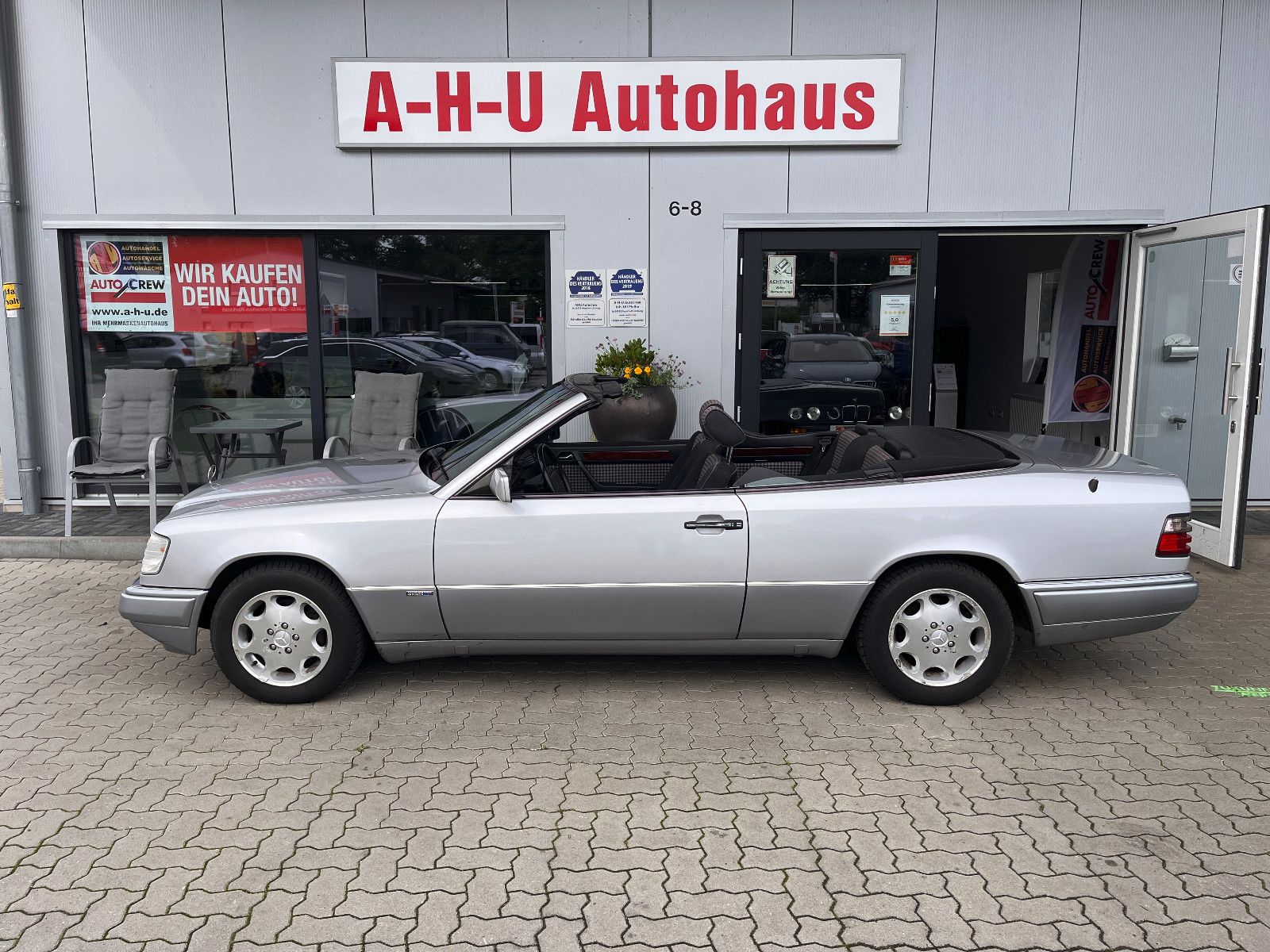 Fahrzeugabbildung Mercedes-Benz E 230