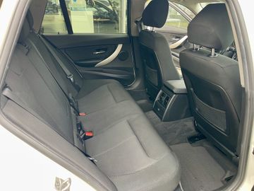 BMW 318 - 12