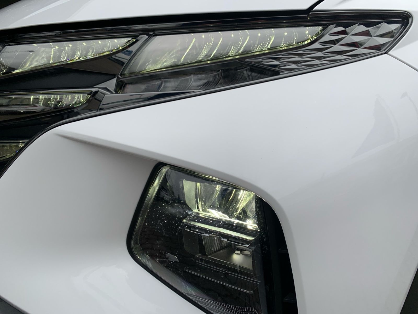 Fahrzeugabbildung Hyundai TUCSON 1.6 T-GDI Plug-In Hybrid 4WD LED