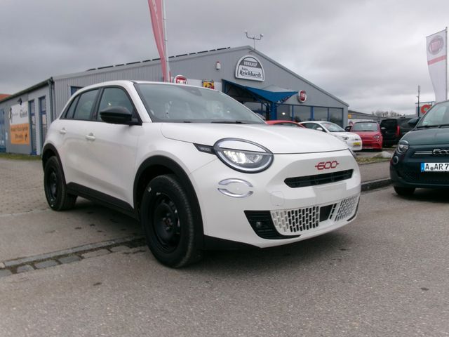 Fiat 600 e RED-Edition 156Ps