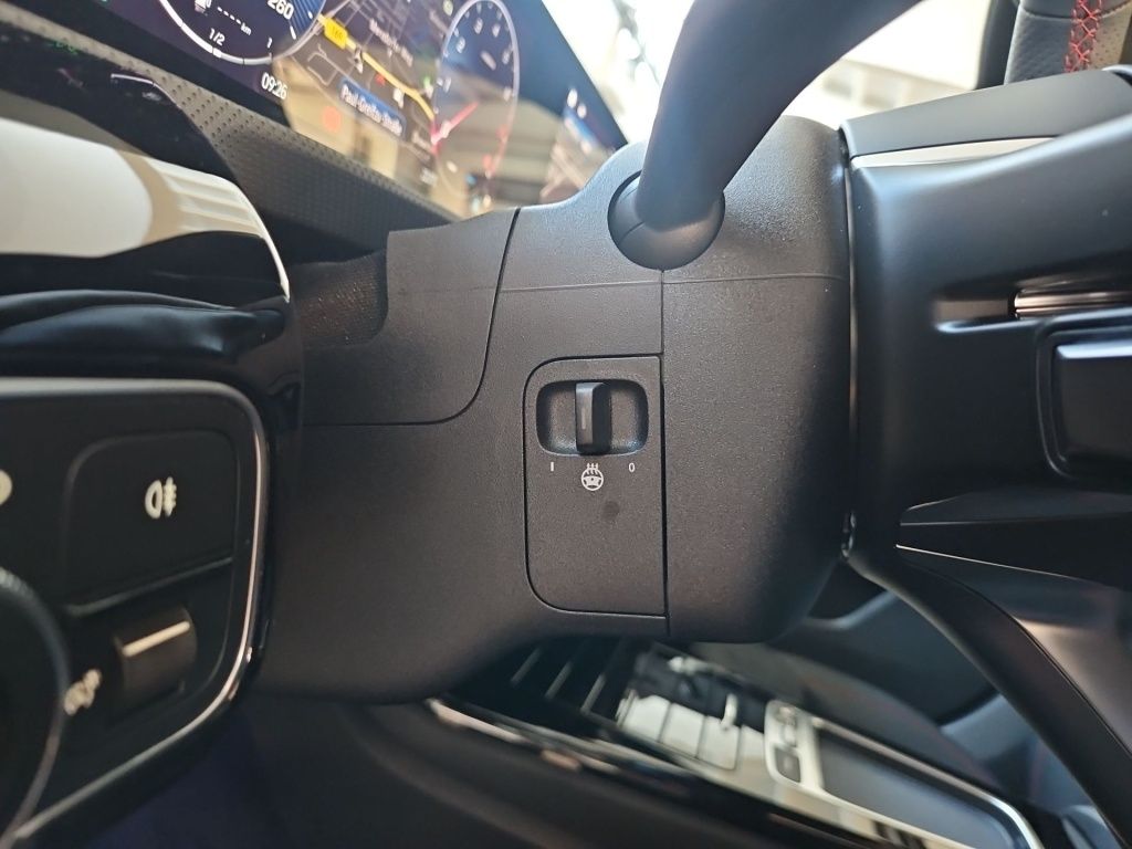 Fahrzeugabbildung Mercedes-Benz CLA 200 Coupé AMG Night AHK Pano LED 360 Memory
