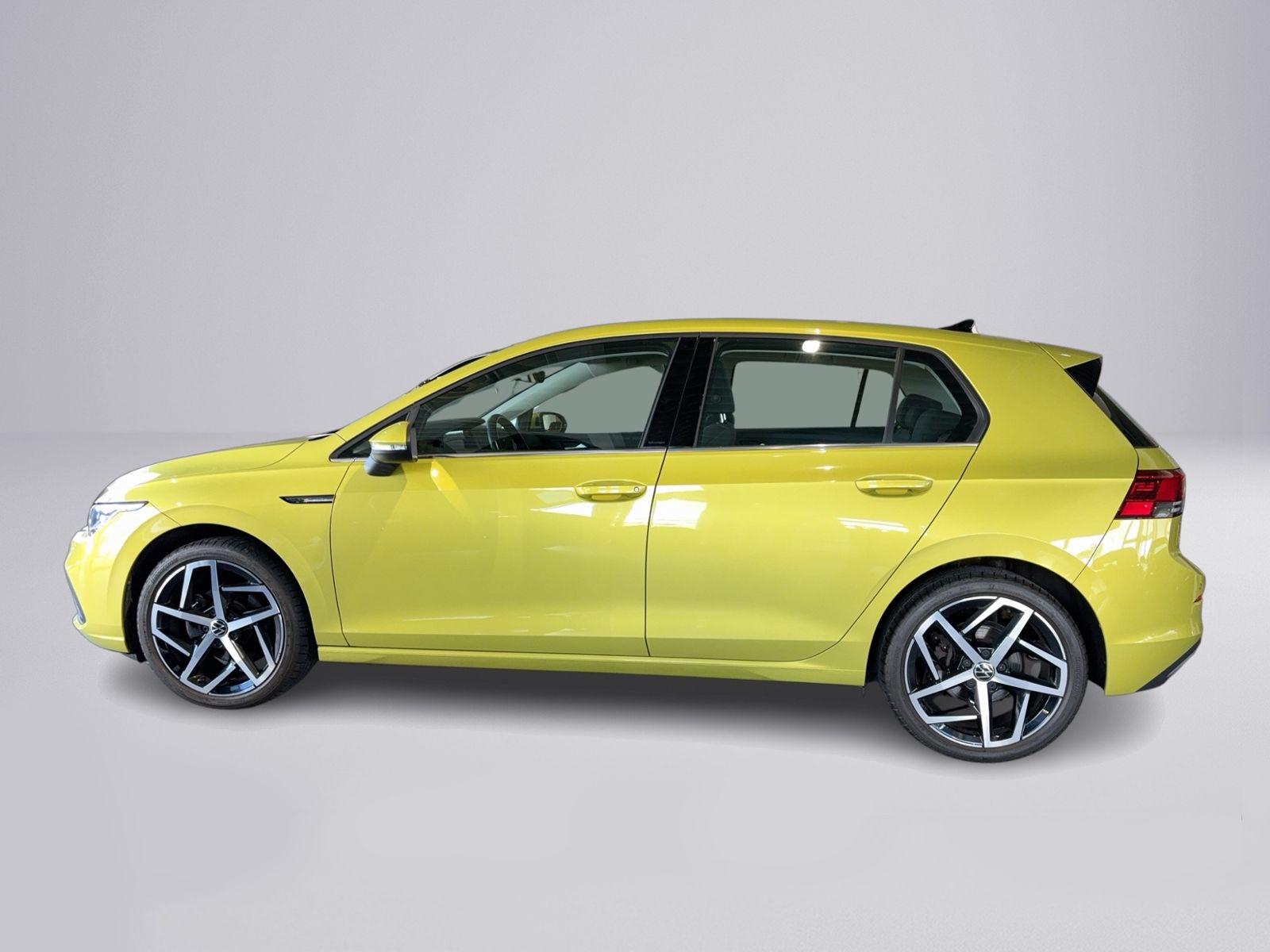 Golf VIII 1.5 TSI Style RFK,NAV,SHZ,LED+.