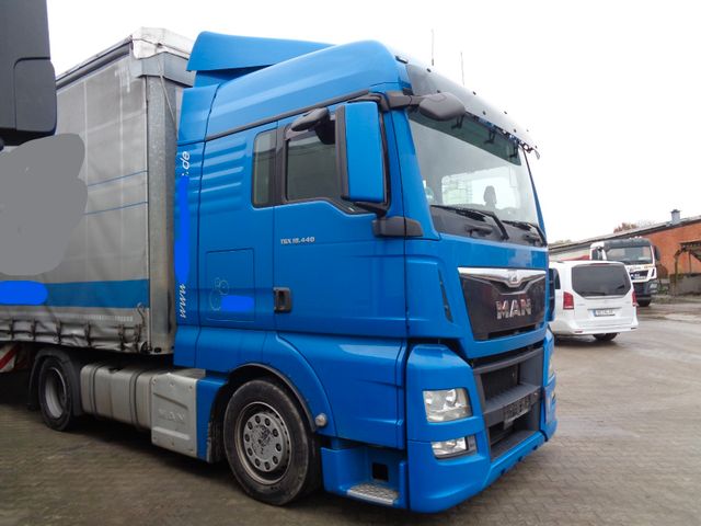 MAN TGX 18.440 Retarder 2 Tanks German 525 TKM