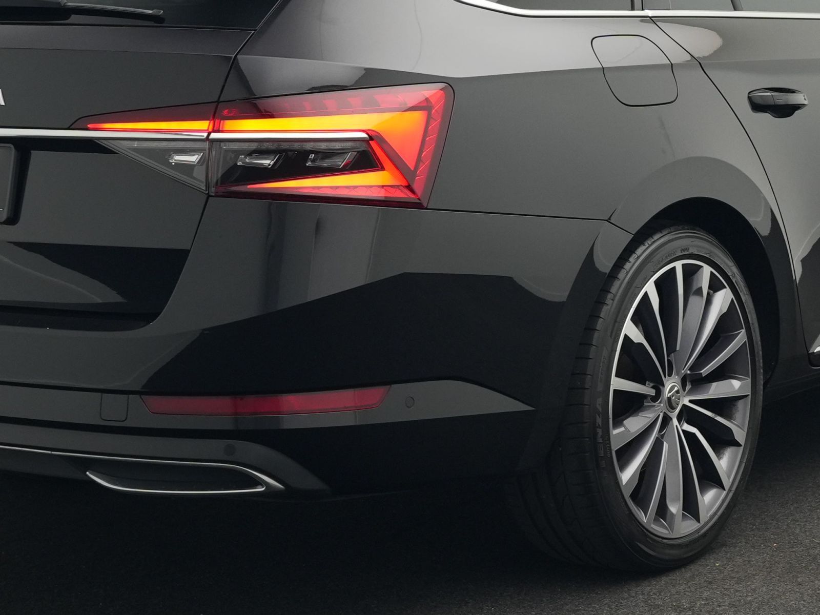 Skoda Superb - Bild 23
