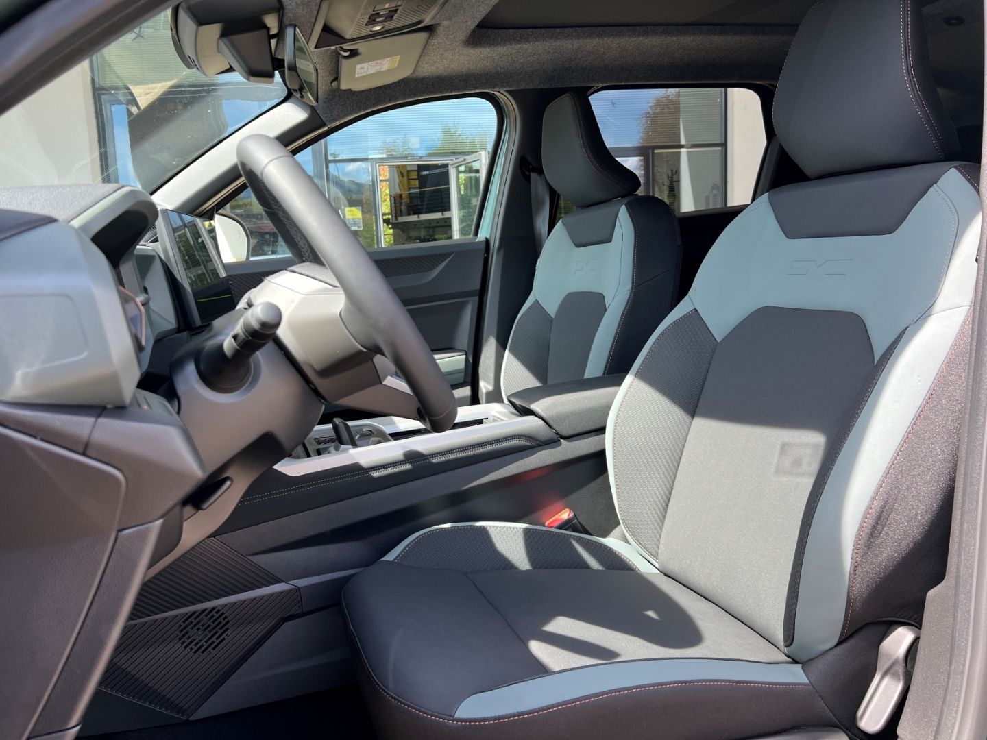 Fahrzeugabbildung Dacia Bigster Extreme HYBRID 155 El. Panodach Navi Dig