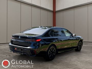 BMW 750 - 2