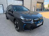 BMW iX3 IMPRESSIVE M SPORT AHK NAVI HUD PANO LED DAB - BMW iX3 in Duisburg