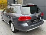 Volkswagen Passat Alltrack Variant  BMT 4Motion Voll - Volkswagen mit Diesel-Antrieb: Standheizung, Kombi