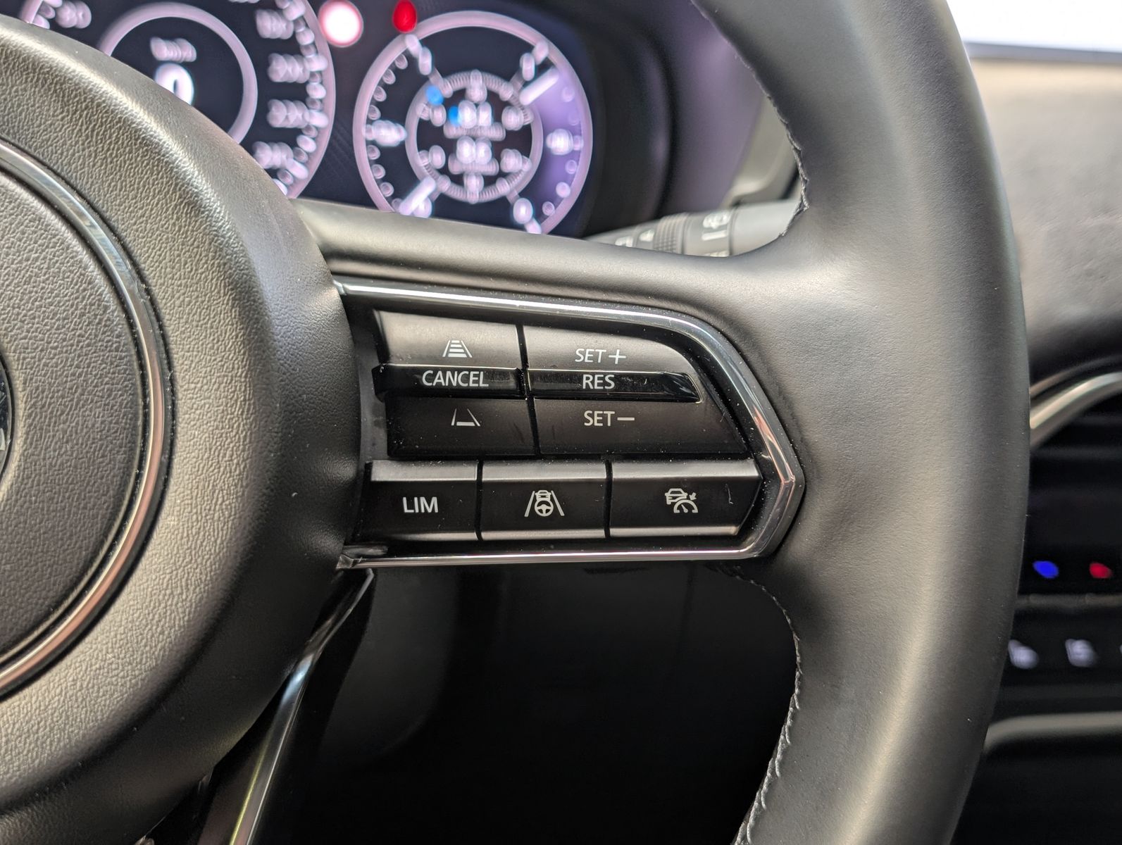Fahrzeugabbildung Mazda CX-60 2.5L e-SKYACTIV PHEV 327 Homura+ Pano Bose