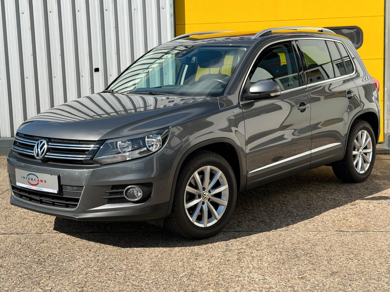 Volkswagen Tiguan Lounge Sport & Style AHK Navi Kamera 1.H.