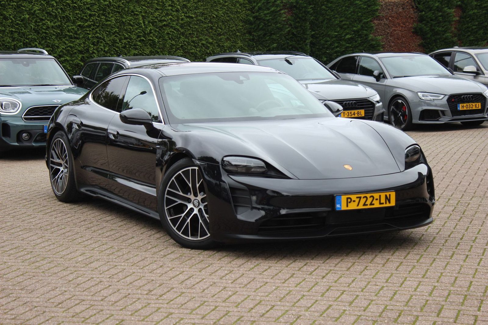 Porsche Taycan 4S Performance 84 kWh / SOH 90,9% / Panor