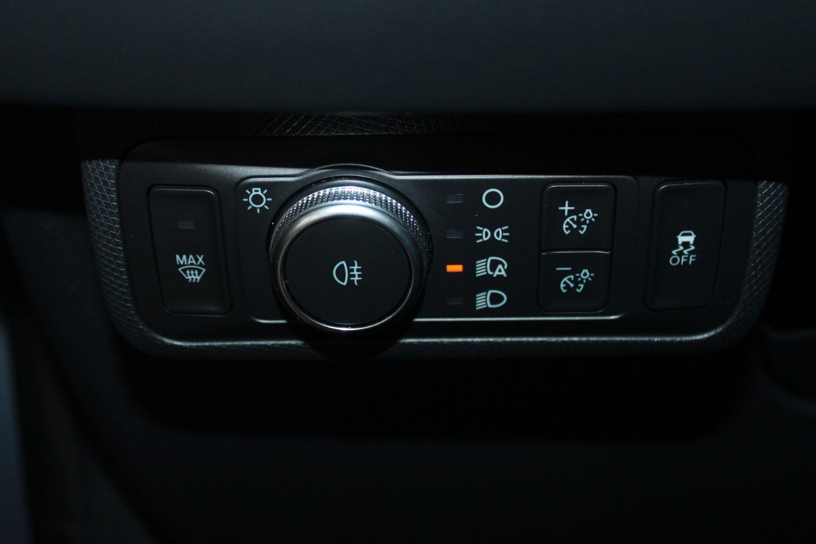 Fahrzeugabbildung Ford Mustang Mach-E AWD Matrix-LED ACC NAVI LEDER CAM