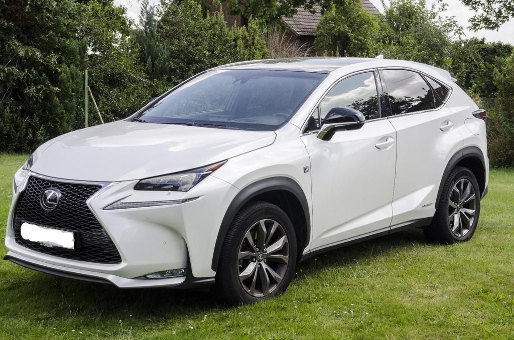 Lexus NX 300
