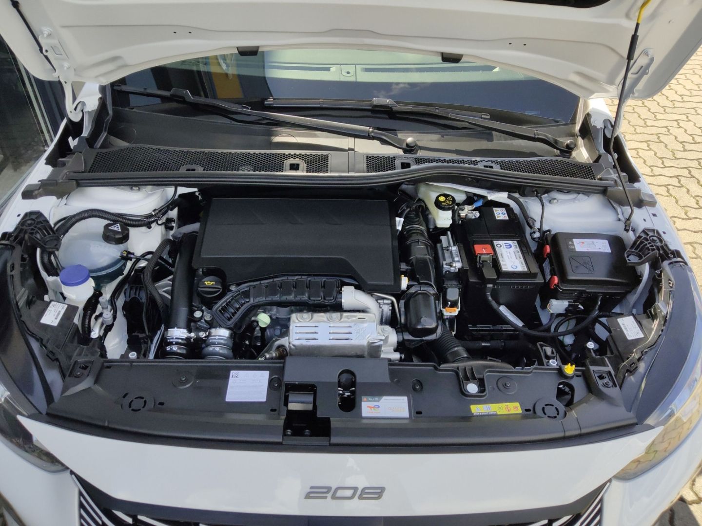 Peugeot 208 - Bild 14