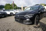 Volkswagen Golf 8 Variant 1.5 eTSI DSG 150PS Panorama ACC K - Volkswagen Tageszulassungen