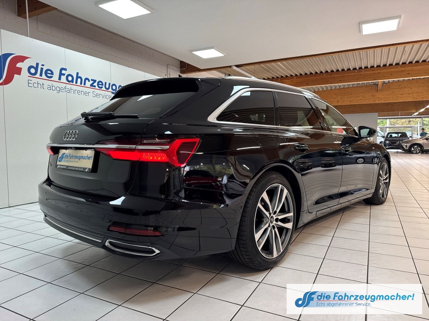 Fahrzeugabbildung Audi A6 Avant 40 TDI sport S-line Sportpaket Navi Led