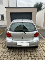 Toyota Yaris 1.0 Automatikgetriebe 66300 km - gebrauchte Toyota Yaris aus dem Jahr 2005