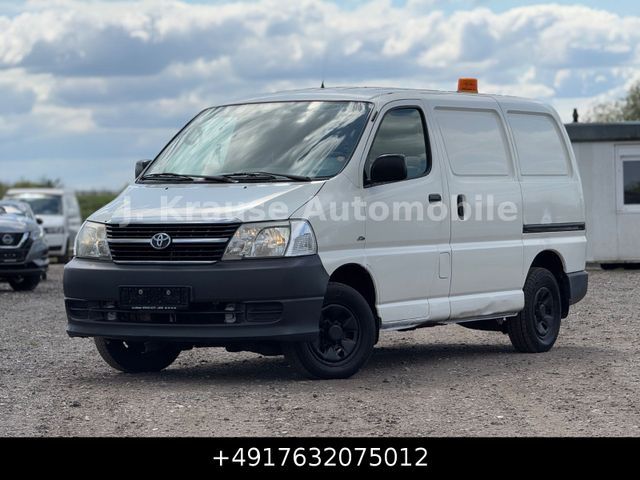 Toyota Hiace 2.5 D-4D 4WD 4x4 3Sitze AHK Sitzhzg Stdhzg