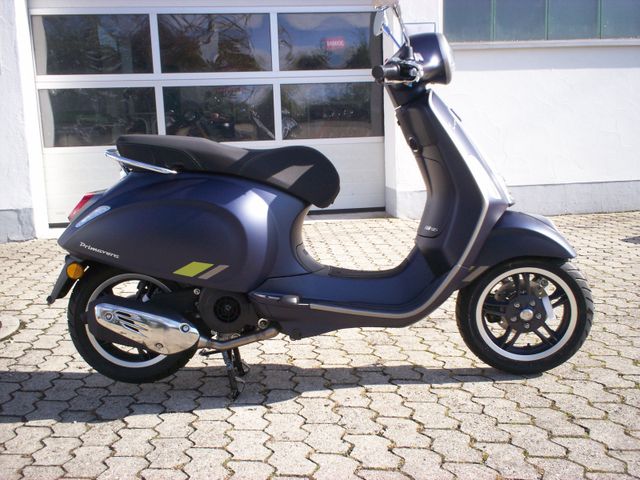 Vespa Wintertaktion Primavera 125 ABS Tech