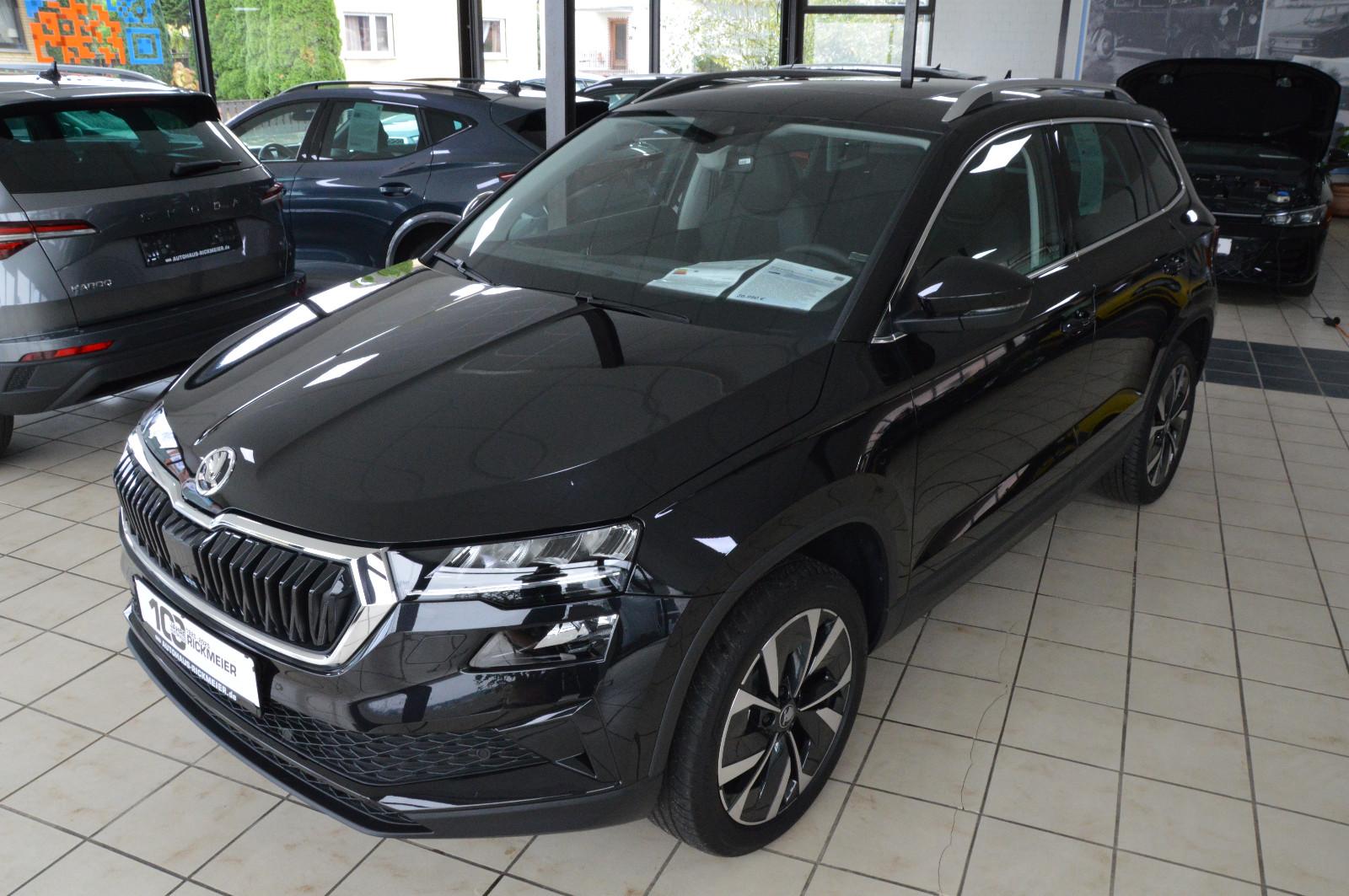 Skoda Karoq Selection Pano,ACC,AHK,18″Alu,Kam.,Alcant.